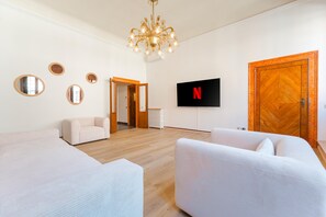 Apartment | Living area - The Queen of Venice (Venice)