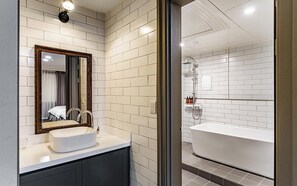 Dot Family | Badezimmer