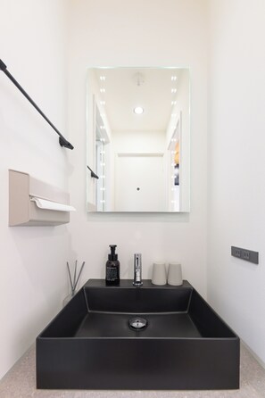 디럭스 코티지, 침실 1개, 마당 전망 | 욕실