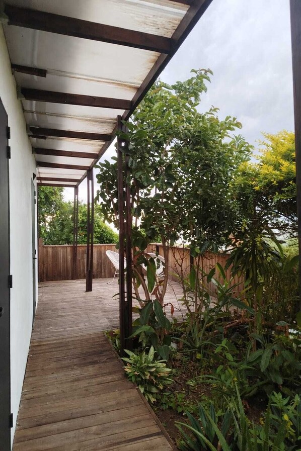 Unclassified image, 1 of 9, button - Vrbo Property (Saint-Paul)