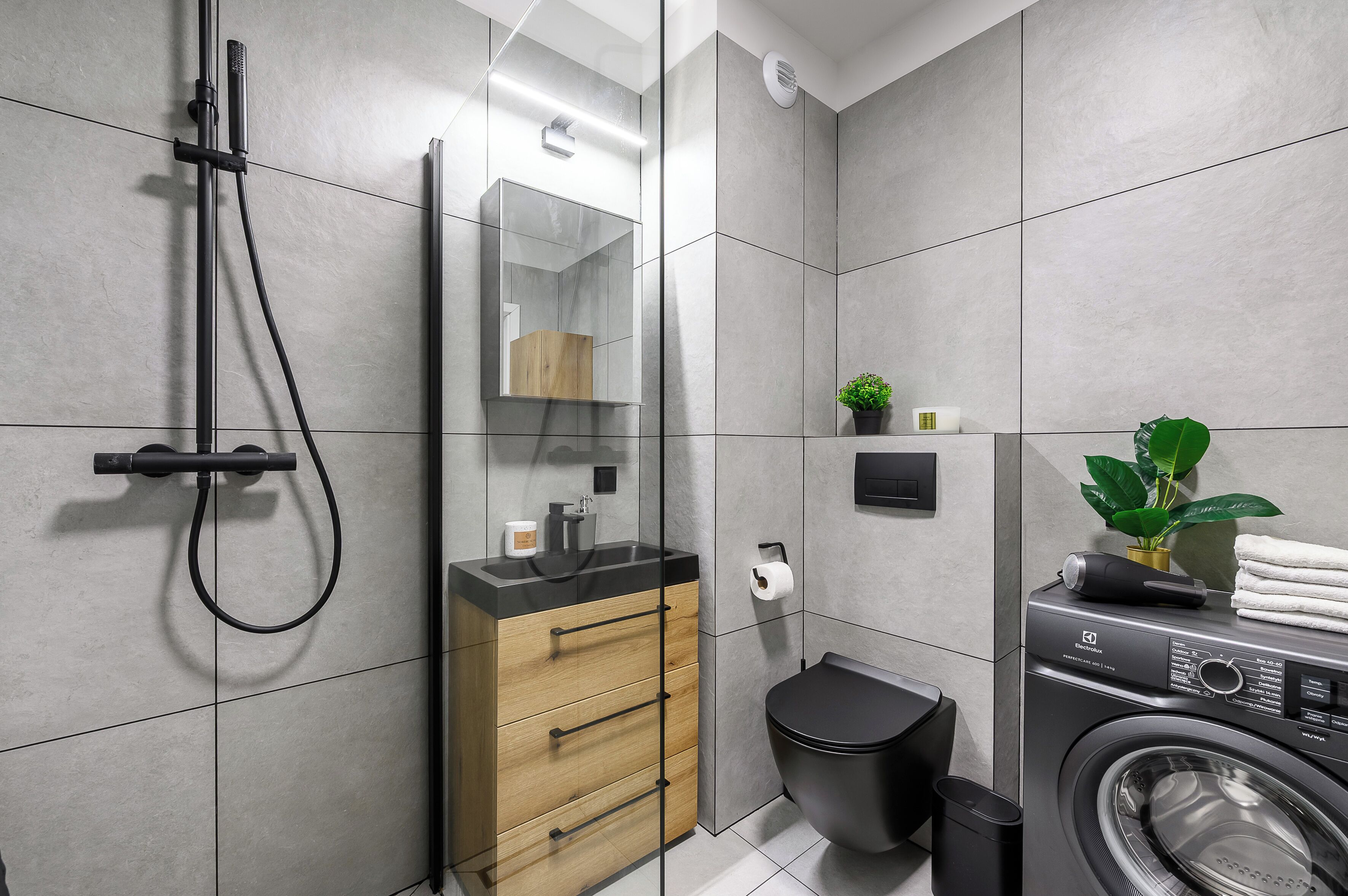 Departamento Confort, patio, vista al patio | Baño