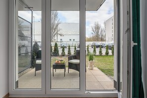 Lägenhet Comfort - uteplats - utsikt mot innergården | Utsikt från rummet