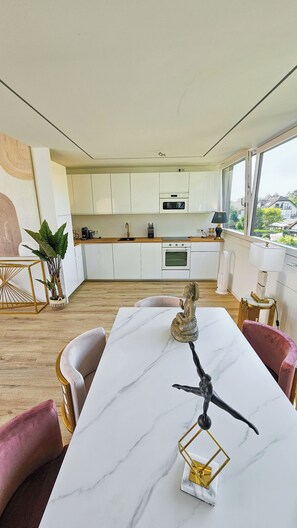 Imagen sin descripción, 3 de 30, botón