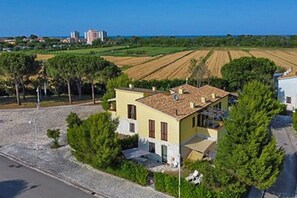 Exterior - Relax, Balcony & Pool Retreat (Numana)