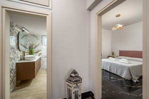 2 Schlafzimmer, Zimmersafe, Bügeleisen/Bügelbrett, kostenloses WLAN
