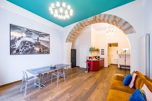 Apartment (1 Bedroom) | Living area - Quercia Design Home in the Center (Naples)