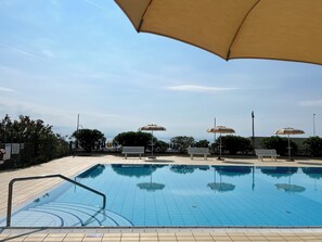 Pool - Equipped flat with garden and pool (Lignano Sabbiadoro)