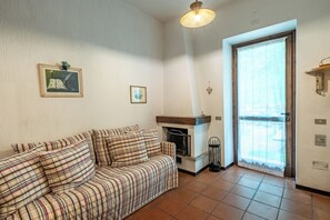 Apartment, Garden View | Living area - Residence Sole - Ponte di Legno (Ponte di Legno)