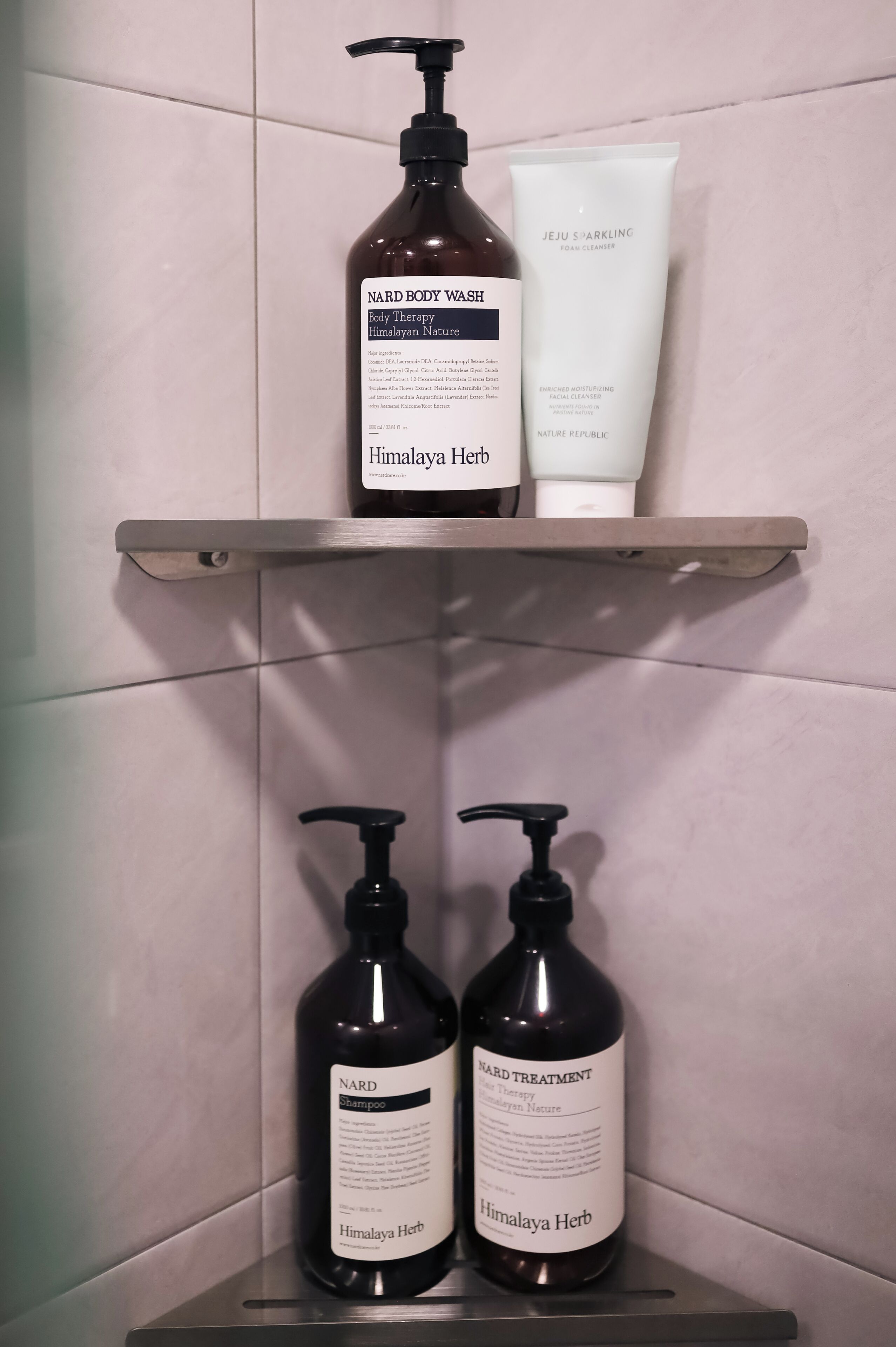 Shower, towels, soap, toilet paper