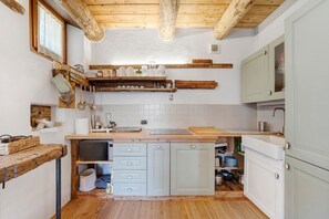 微波炉、洗碗机、茶具/咖啡用具、烤面包机