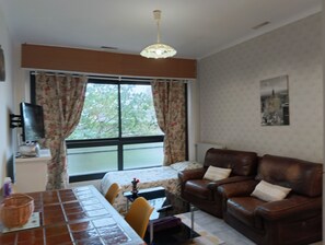 Imagen sin descripción, 2 de 11, botón