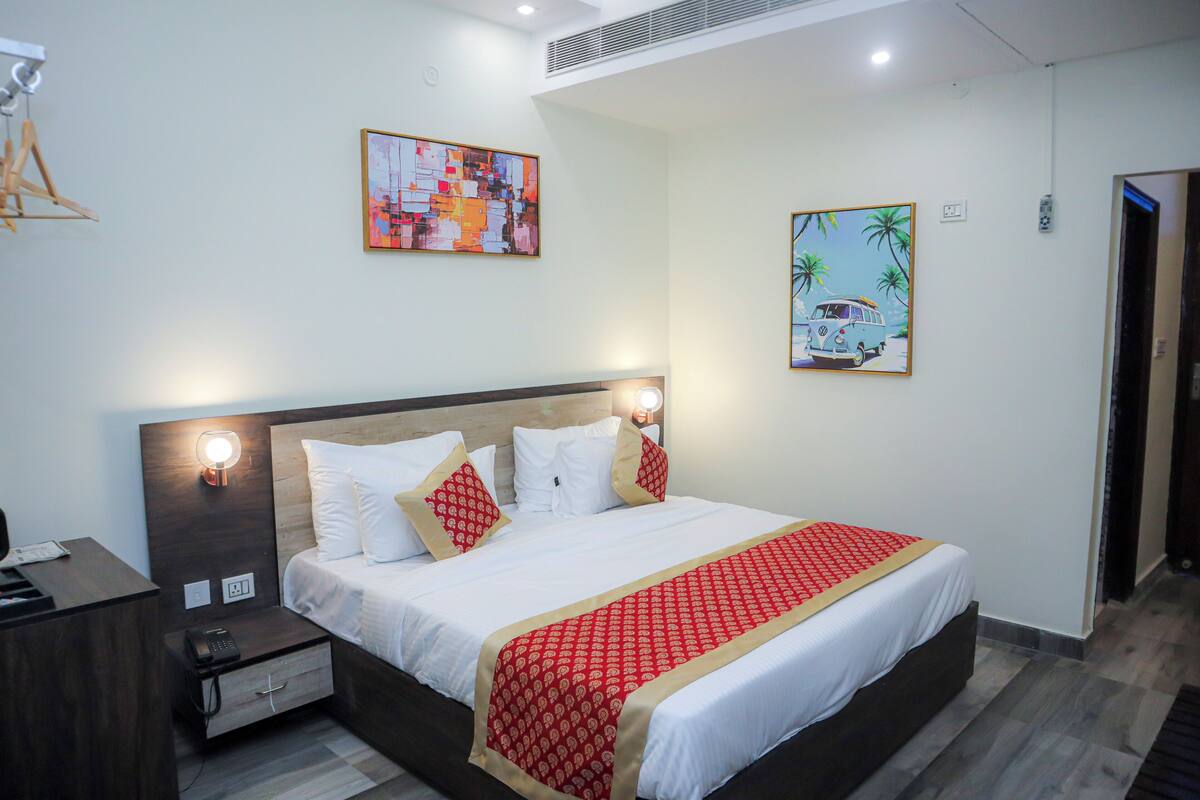 Economy Double Room, City View | Desk, laptop workspace, WiFi (free), bed sheets