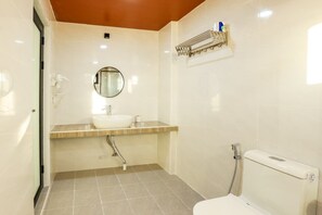 Bathroom - Island Vista Thoddoo (Thoddoo)