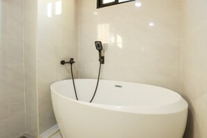 Family Quadruple Room, Balcony | Bathroom - Island Vista Thoddoo (Thoddoo)