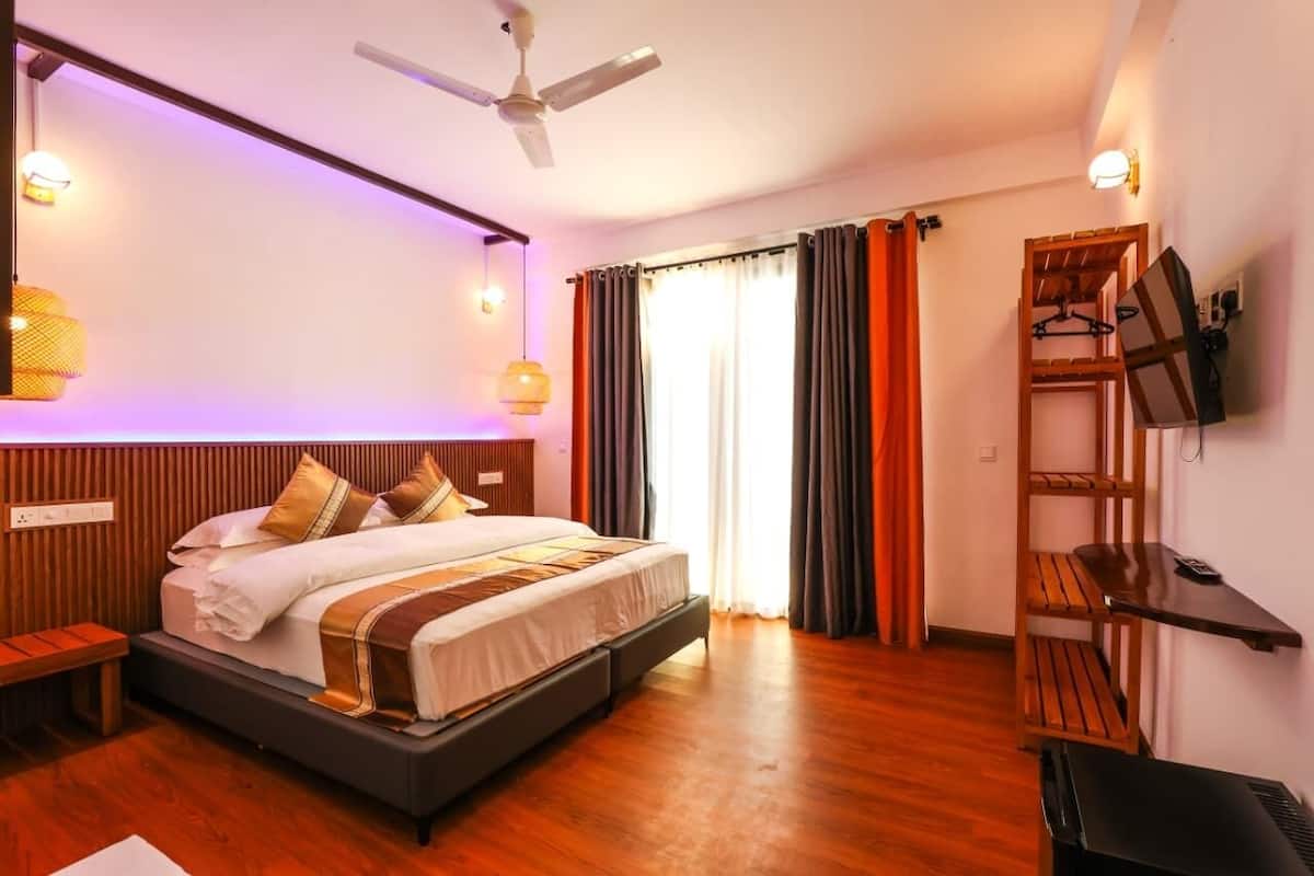 Classic Double or Twin Room, Balcony, City View