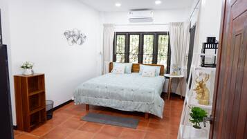 Family Villa, 2 Bedrooms, Private Pool, Mountainside