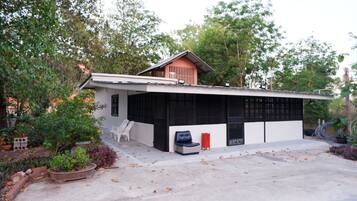 Family Villa, 2 Bedrooms, Private Pool, Mountainside | Bahagian luar