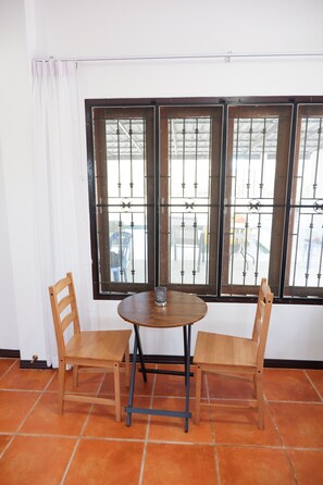 Villa familiar, 2 habitaciones, alberca privada, junto a la montaña | Restaurantes