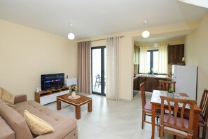 Family Apartment, Multiple Bedrooms, Sea Facing (Velaris Apartment 108) | Living area - Velaris Apartment 108 (Vlorë)