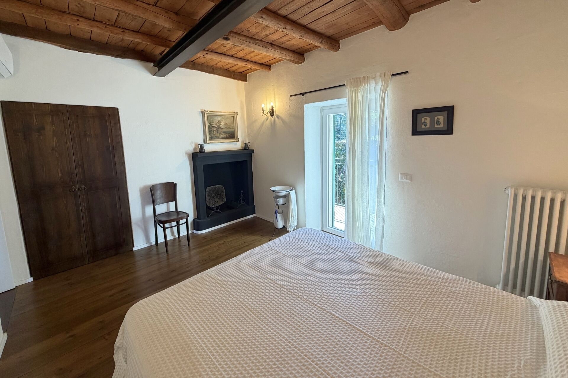 1 bedroom, internet, bed sheets