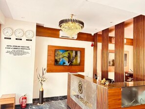 Lobby - Hotel Sterling Executive (Navi Mumbai)