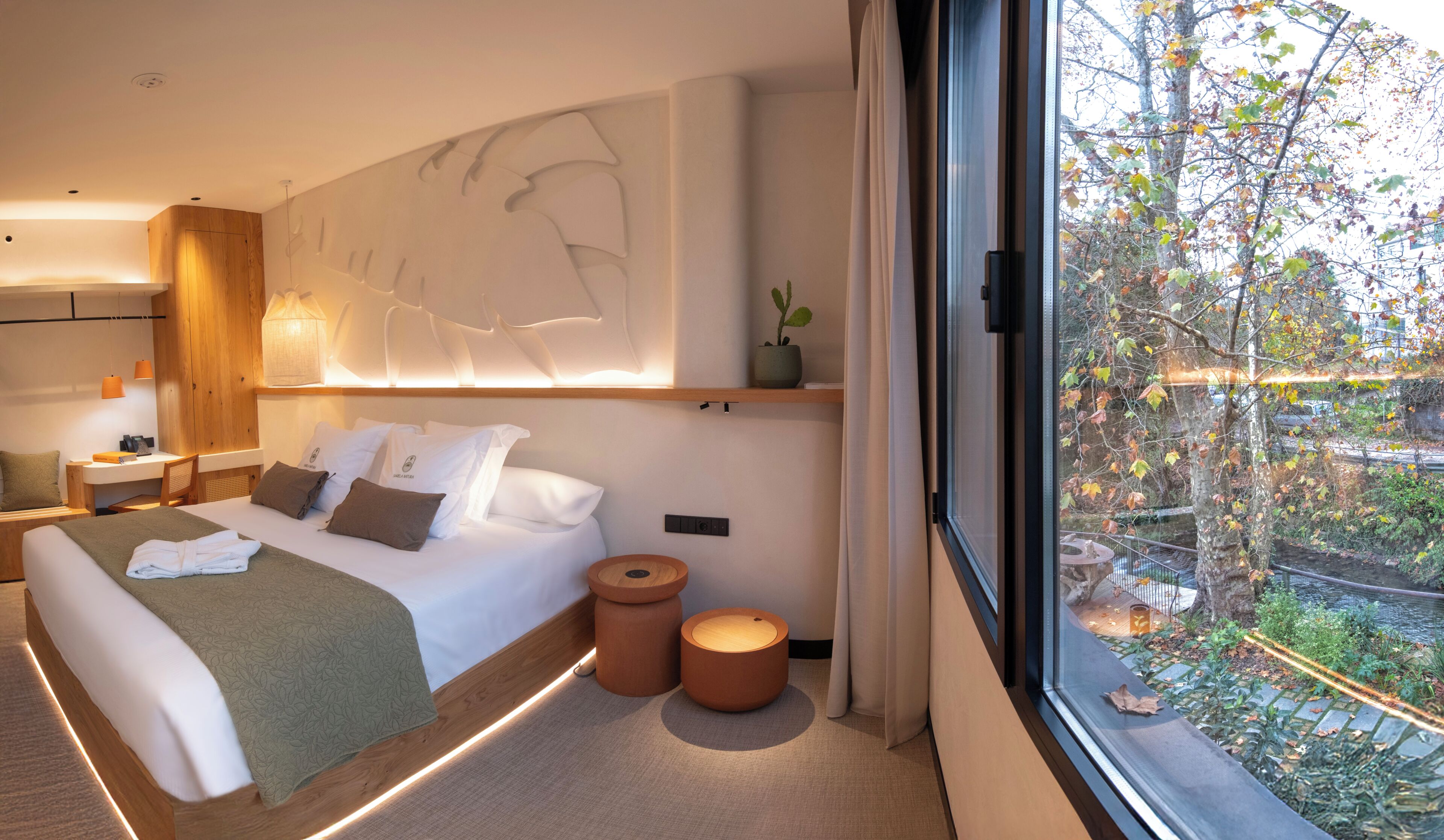 Superior Garden View | Peralatan tempat tidur premium, katil Select Comfort 