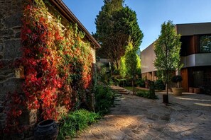 Property grounds - Hotel Sarela Natura (Santiago de Compostela)