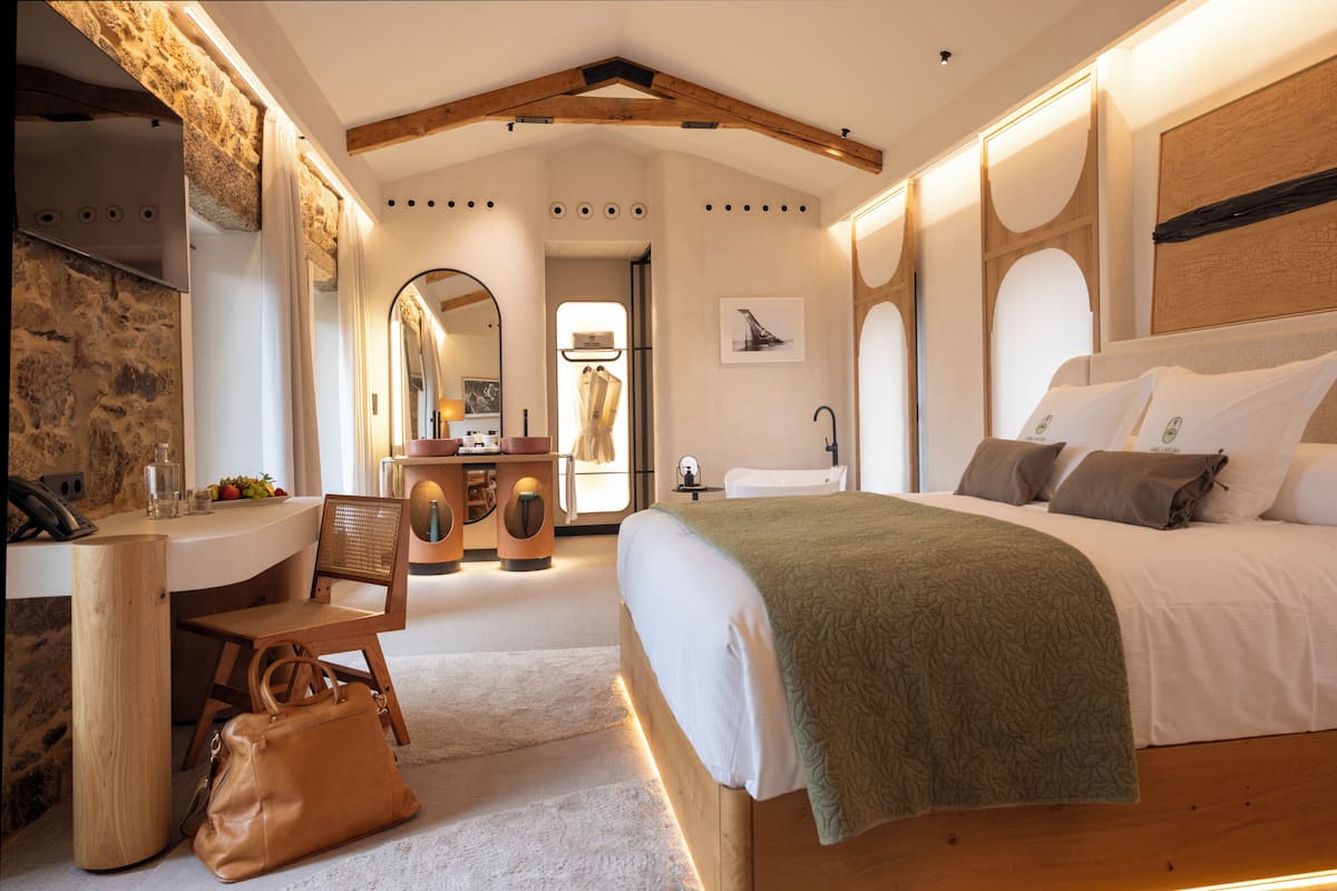 Standard (Panoramic Junior Suite) | Premium bedding, Select Comfort beds, in-room safe, desk