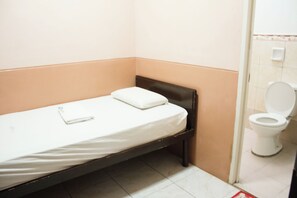 Standard Single Room, City View | Bathroom - GV Hotel Tacloban (Tacloban City)