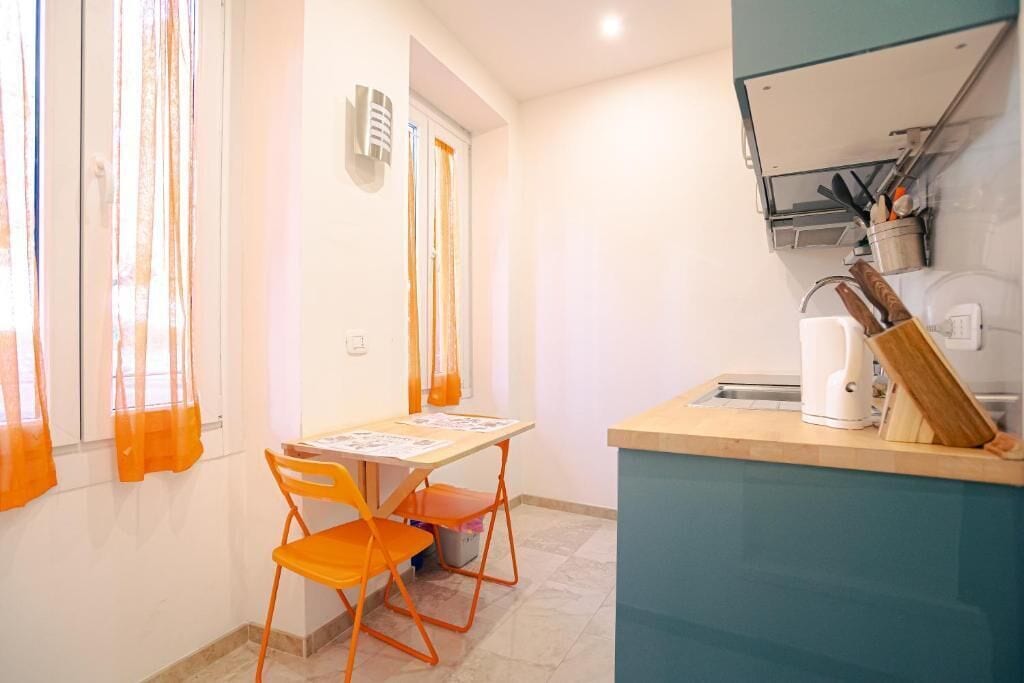 Appartement Standard, vue cour intérieure | Coin séjour