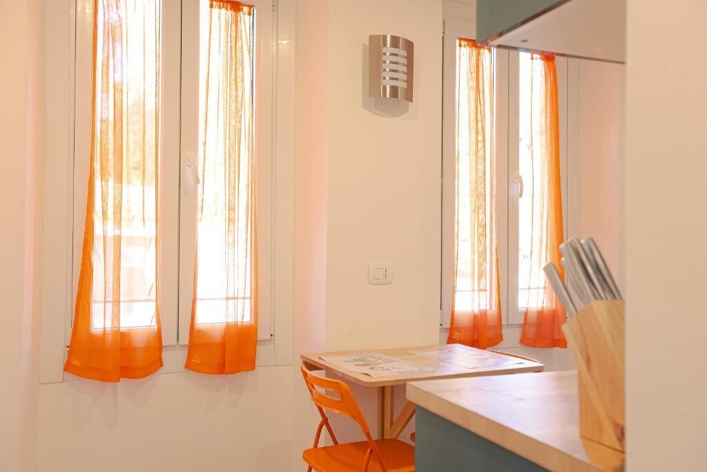 Deluxe-Apartment, Blick auf den Innenhof | Wohnbereich