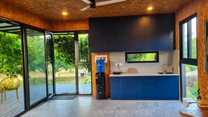 Unclassified image, 3 of 13, button - Amram (Kodiga Timmanapalli)