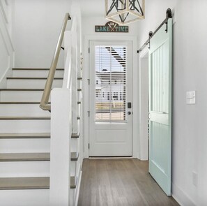 Interior - Lake Happy - Waterfront Paradise (Dadeville)