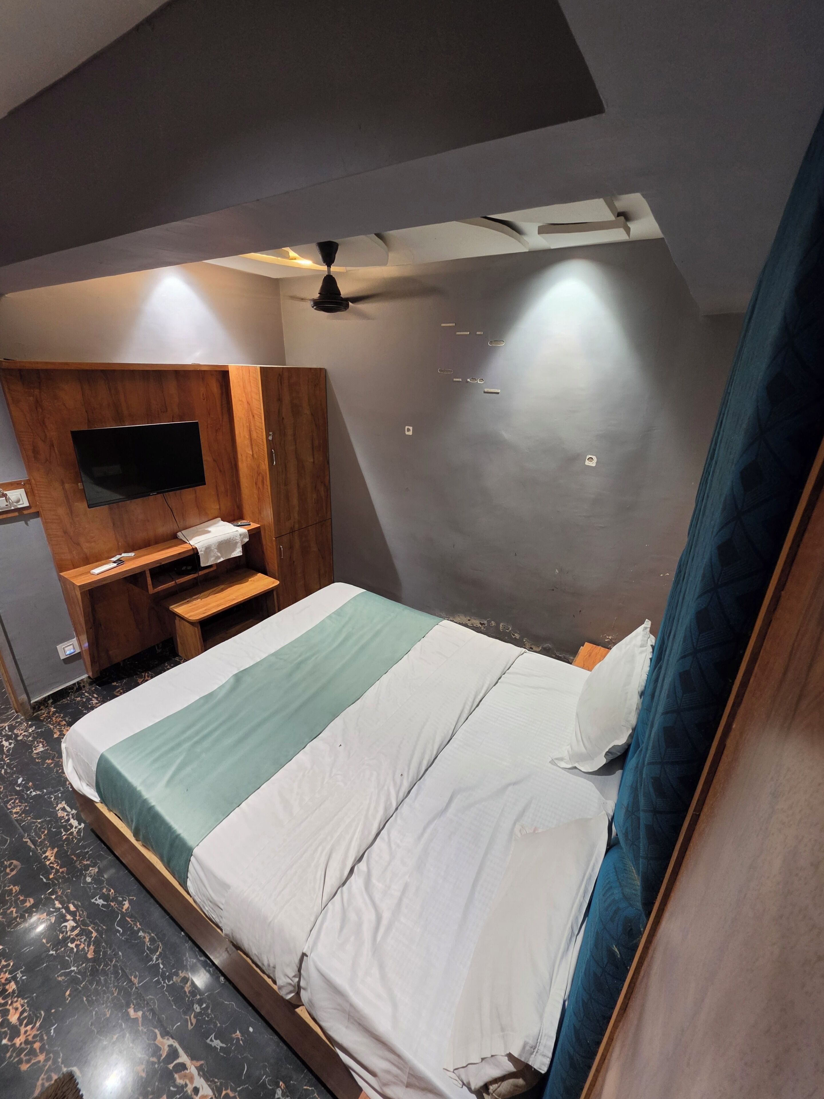 In-room safe, desk, laptop workspace, iron/ironing board