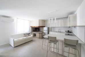 Interior - Elegant Apartment for Unforgettable Stays (San Michele al Tagliamento)