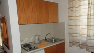 Dobbeltværelse - balkon - havudsigt | Privat køkken