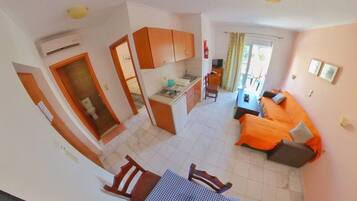 Studio, Non Smoking, Balcony | Living area