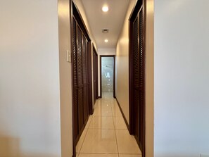 Interior - Vista Verde 249, Cheerful 3BD/2.5BA w/ Balcony! (Brownsville)