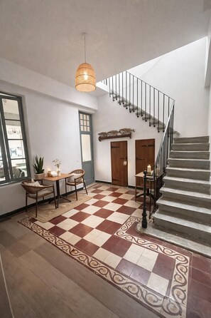 Unclassified image, 4 of 8, button - Vrbo Property (Le Grau-du-Roi)