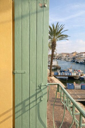 Unclassified image, 5 of 8, button - Vrbo Property (Le Grau-du-Roi)