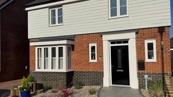 Room, 1 Bedroom, Patio | Exterior