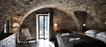 Villa dell’Orso – Secluded Luxury with Private Infinity Pool & Piedmont Views