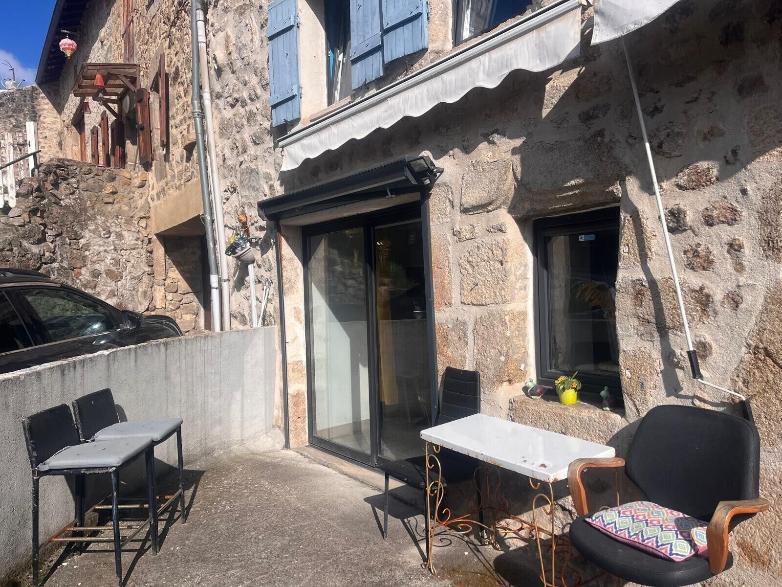 屋外ダイニングエリア