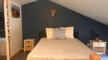5 chambres, fer et planche à repasser, Wi-Fi, draps fournis