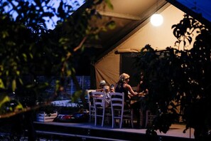 Tienda | Restaurante al aire libre