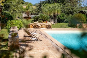 Piscina stagionale all'aperto