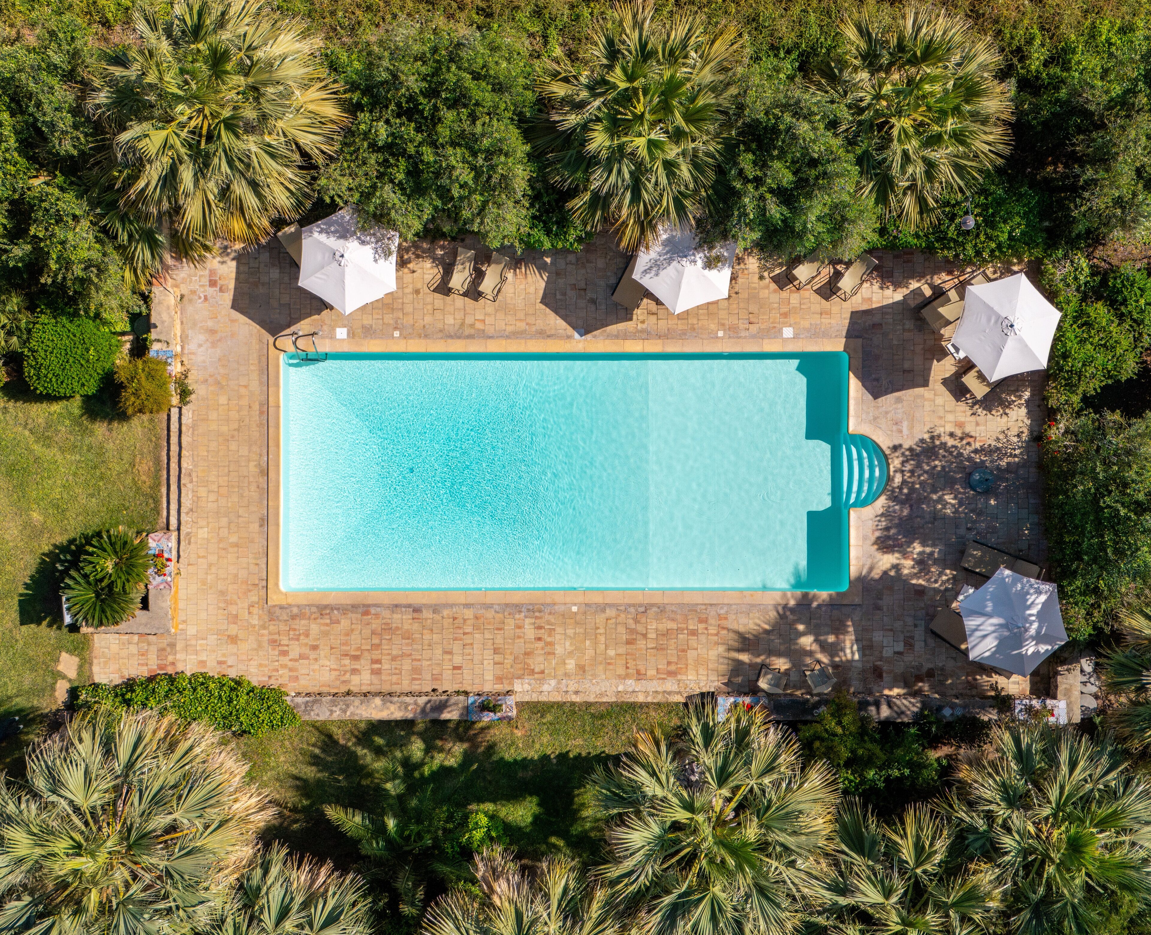 Sæsonbestemt udendørs pool