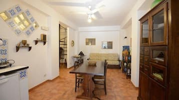 Superior-Apartment | Kostenloses WLAN, Bettwäsche