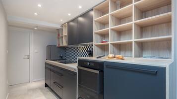 Standard-Apartment, 1 Schlafzimmer, Terrasse, Meerseite (Apartment Casa del Porto) | Eigene Küche