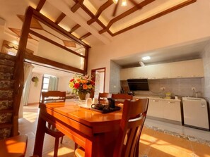 Private kitchen - Han Exotic inn (Zhangjiajie)